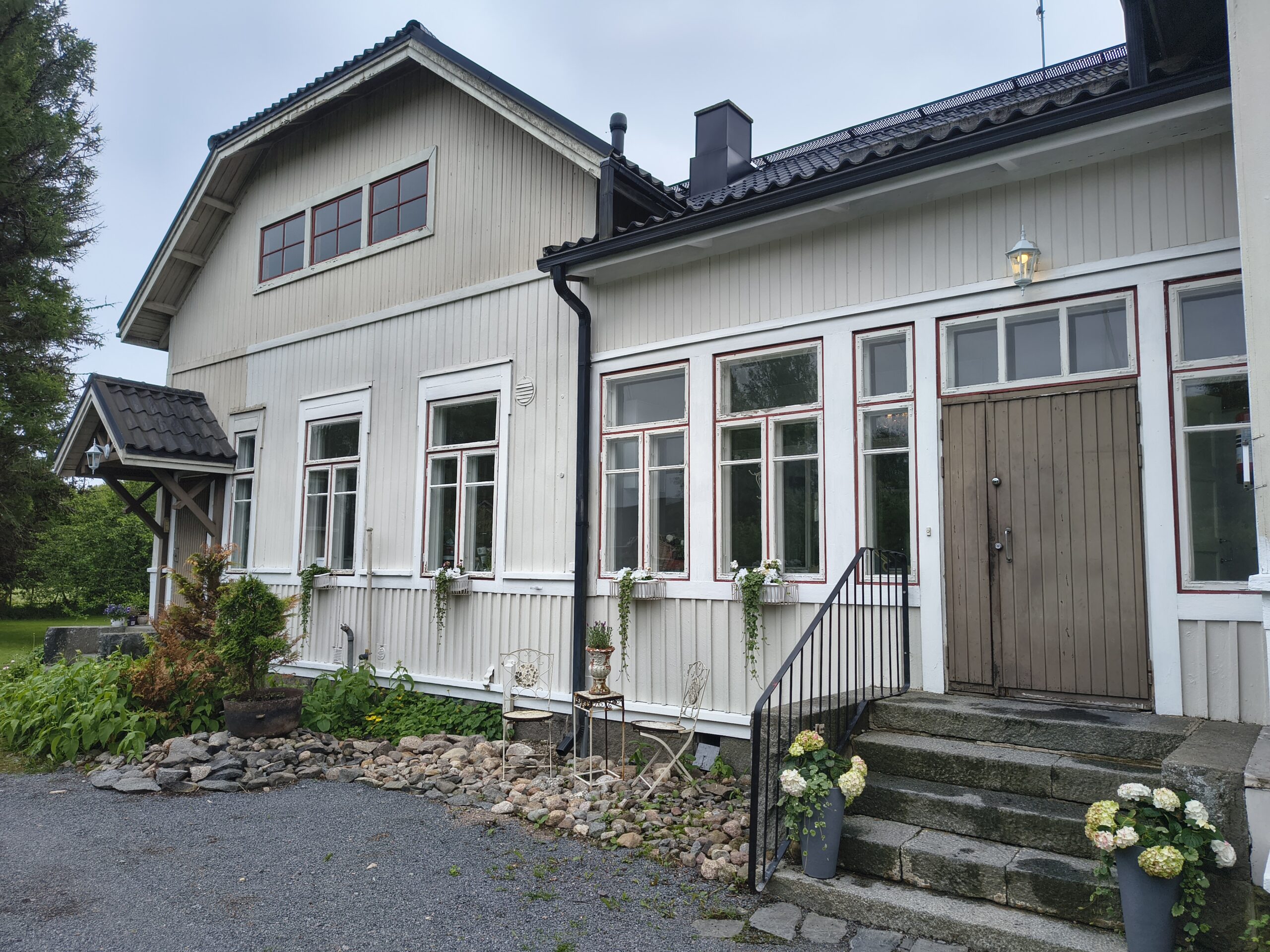 Ellens villa ulkosivu etupuoli